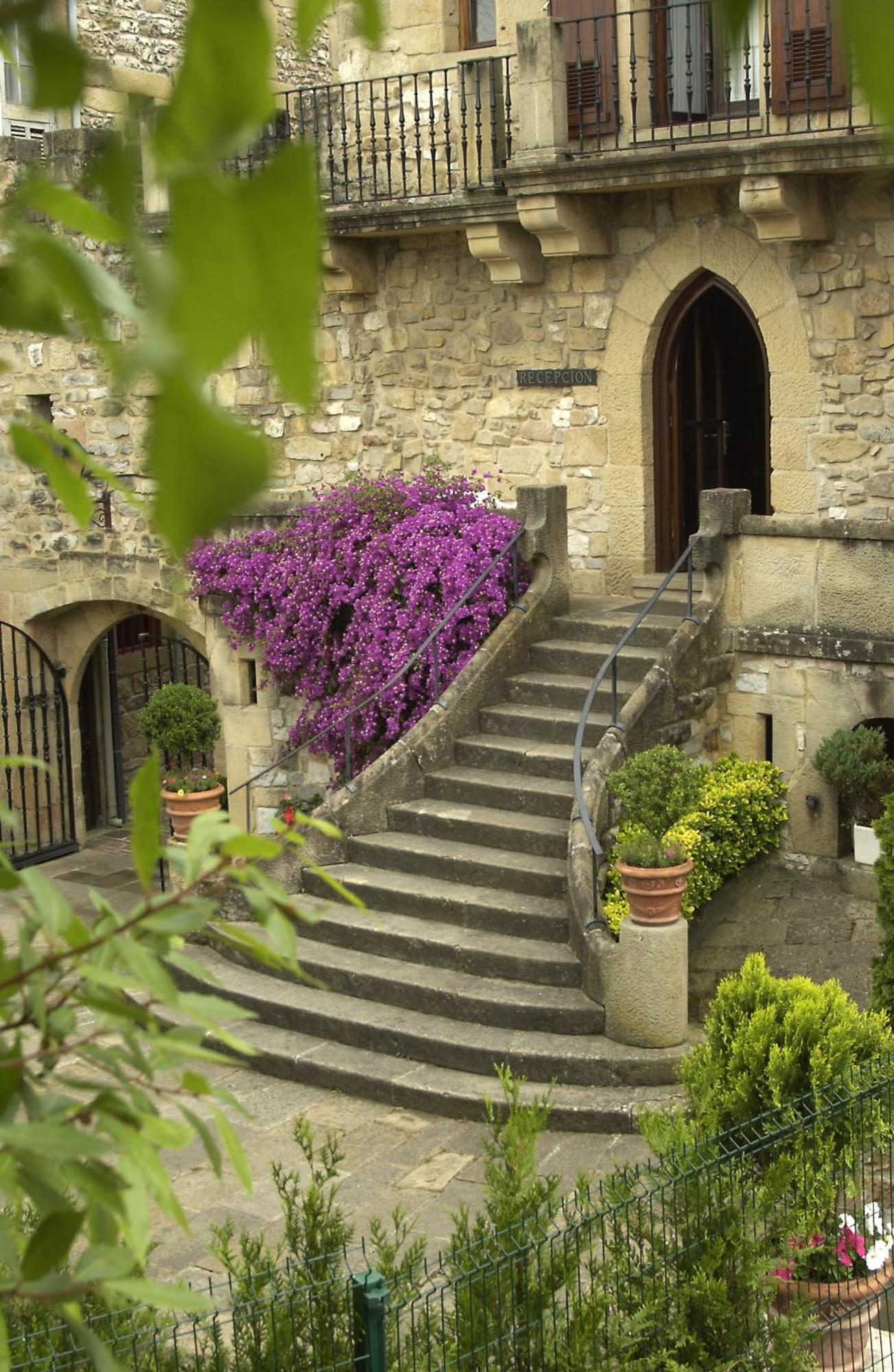 Hotel Palacio Obispo Hondarribia Luaran gambar